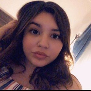 Meet your Posher, Alondra